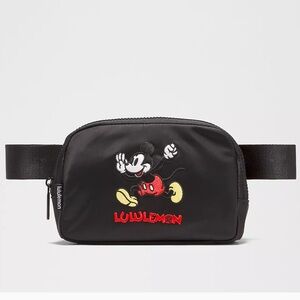Disney x lululemon Everywhere Belt Bag 1L Mickey in Motion Graphic NWT
